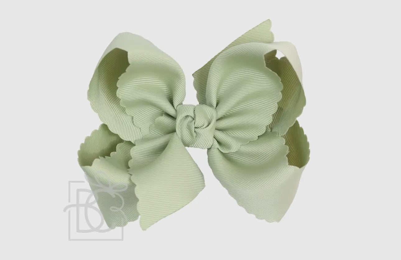 5.5” Scalloped Edge Bow on Clip- Spring Moss