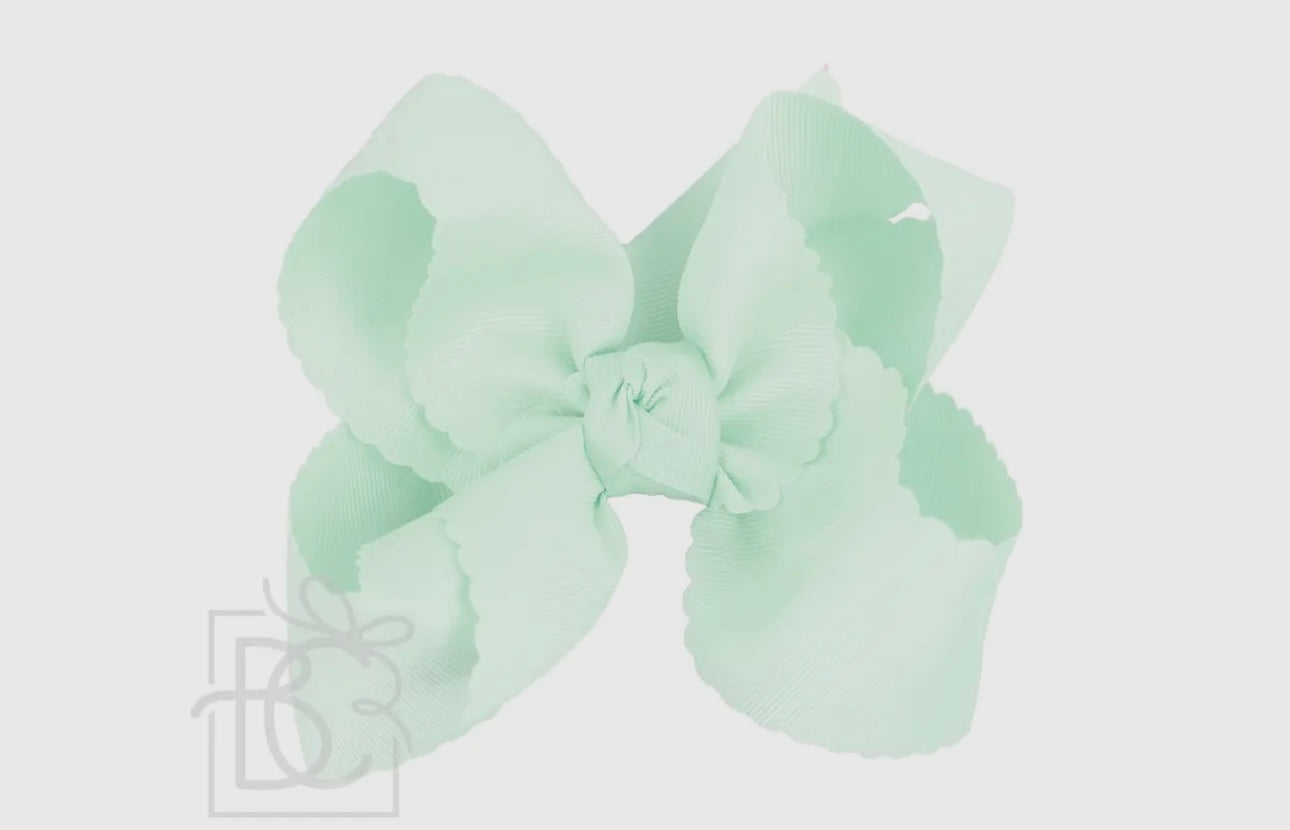 5.5” Scalloped Edge Bow on Clip- Powder Mint